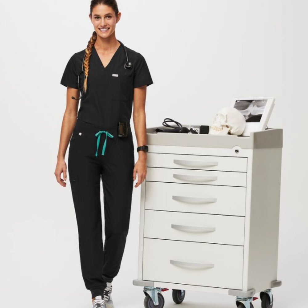 Black FIONLITE™ Zamora/ Rafaela Figs Scrub Set S/LT